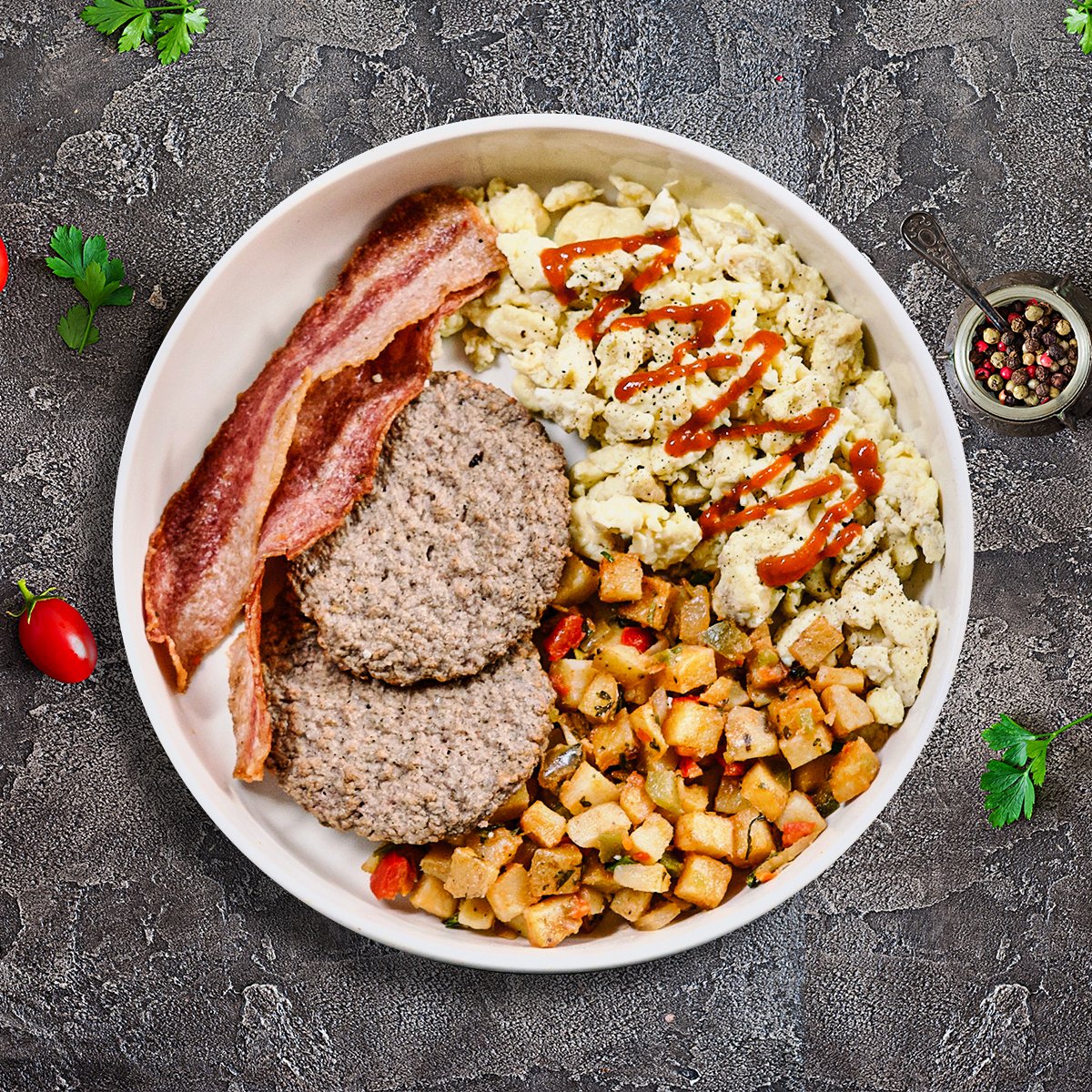 Macros include portioned sauce cup. Hot Sauce: Calories: 0, Fat 0g, Sodium 35mg