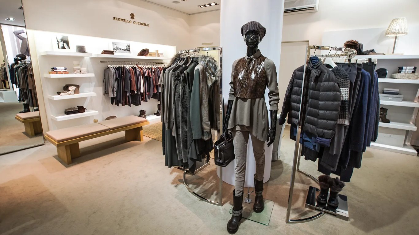 Retail Clothing Store Happy Valley Oregon