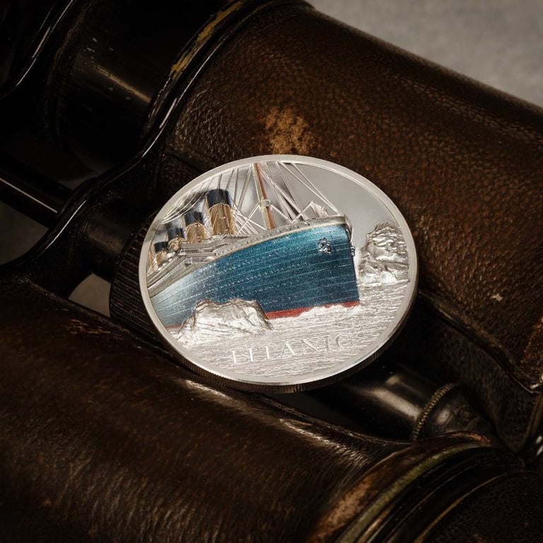 Side view of the Silver Titanic 1 oz PF - High Relief incl. Relic 2022