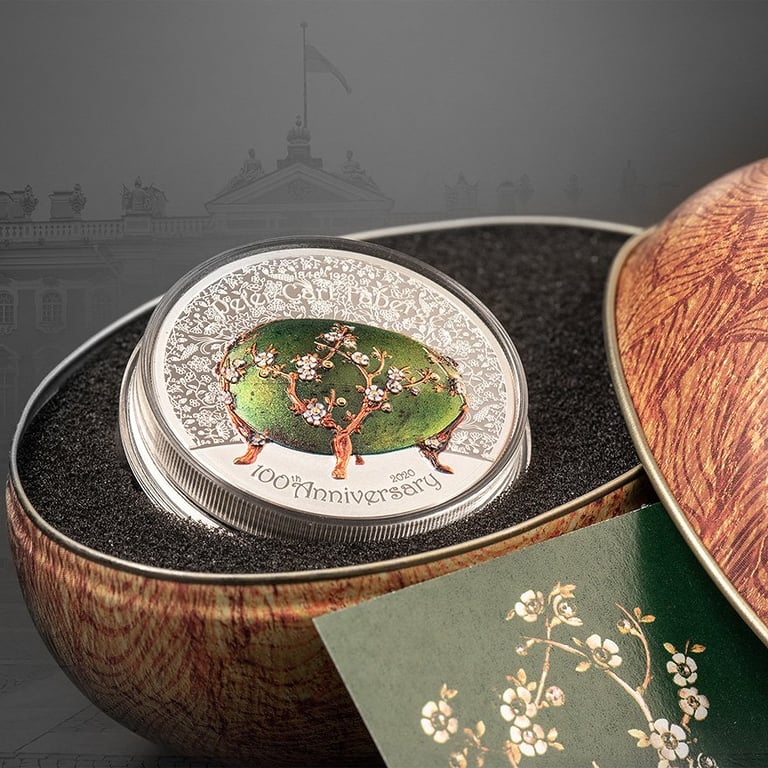 Side view of the Peter Carl Fabergé - 100th Anniversary Set
