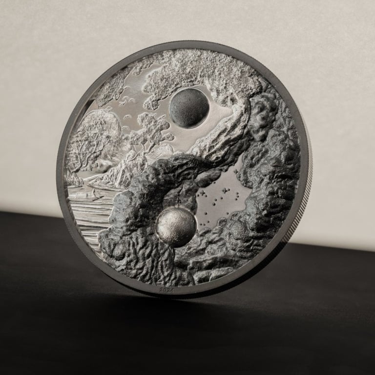 Side view of the Silver Yin and Yang 1 oz - Ultra High Relief - 2024