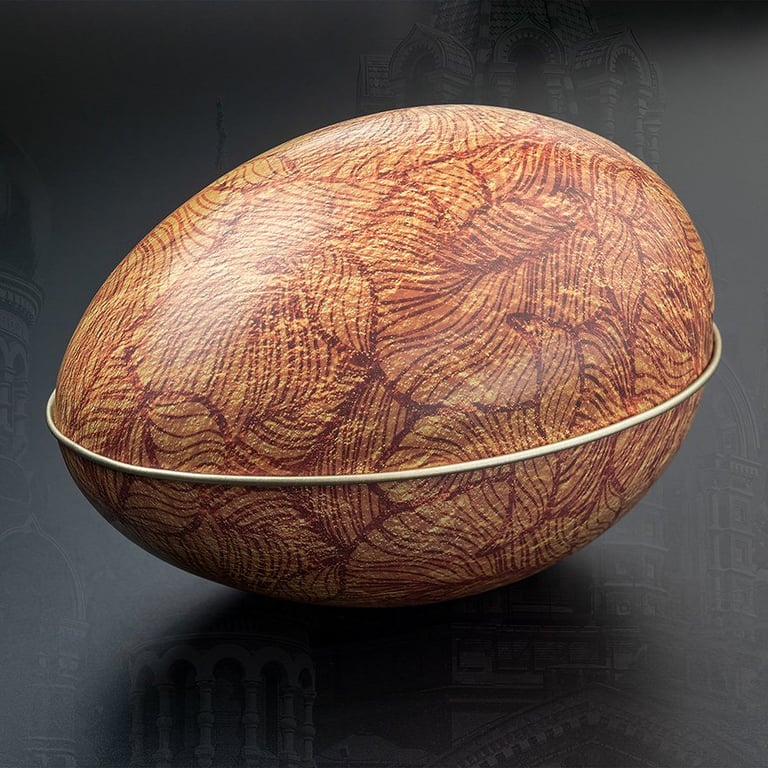 Side view of the Peter Carl Fabergé - 100th Anniversary Set