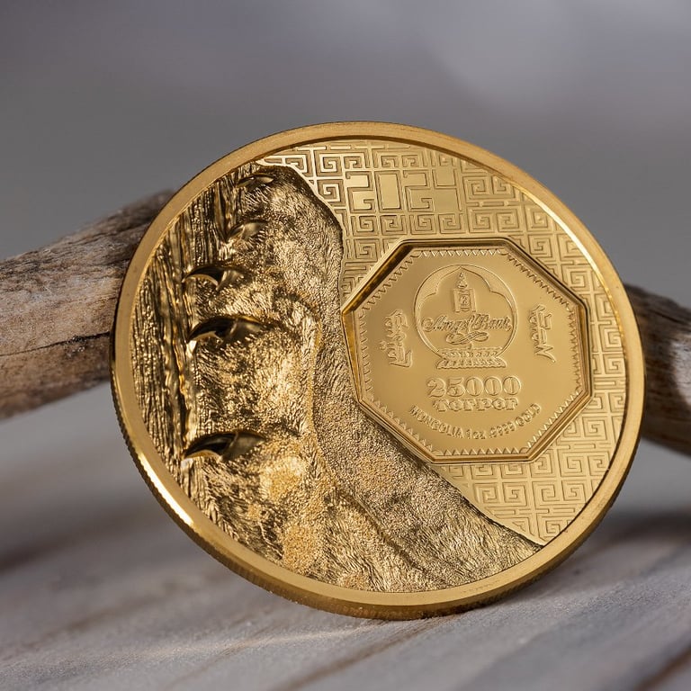 Side view of the Gold Snow Leopard 1 oz PF- High Relief 2024