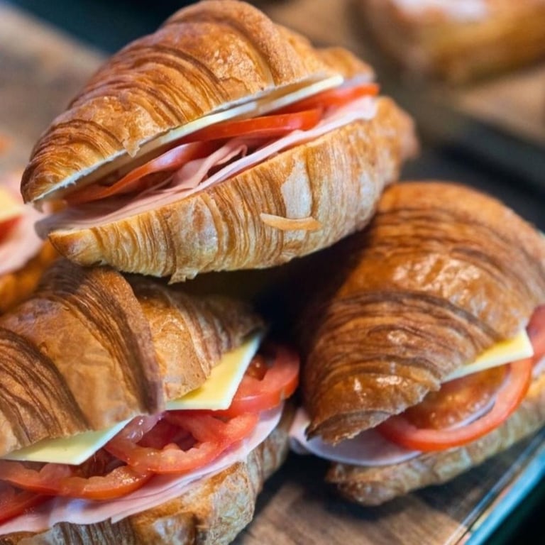 Ham, Cheese & Tomato Croissant