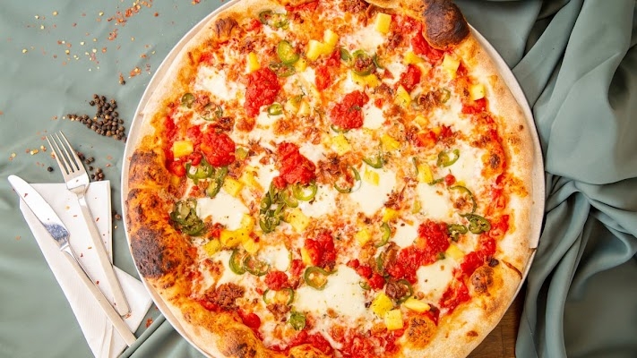 Hawaiian Pizza