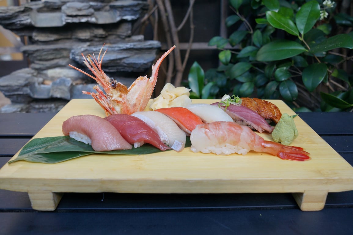Sushi Omakase (8p)