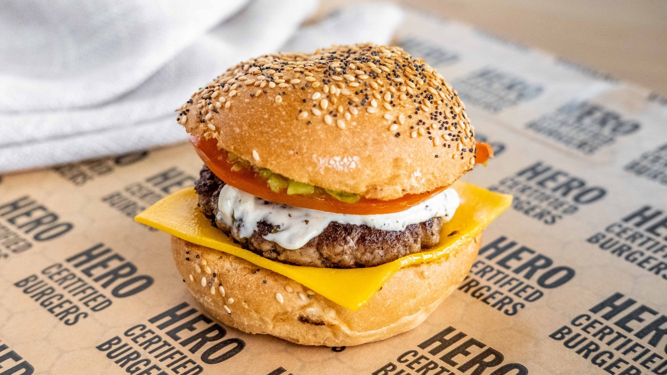 8oz Signature Cheeseburger