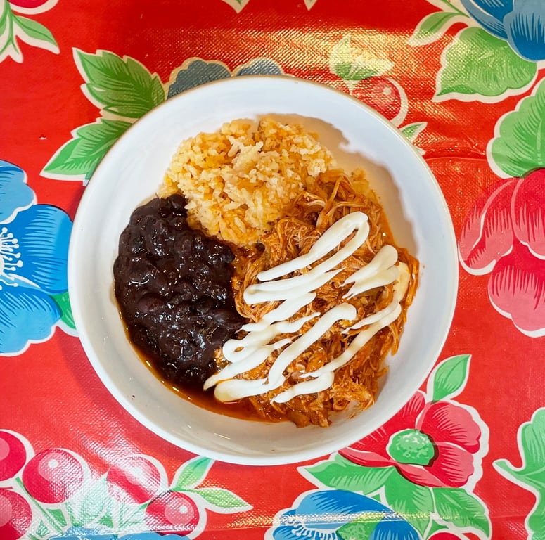 Tinga de Pollo Bowl