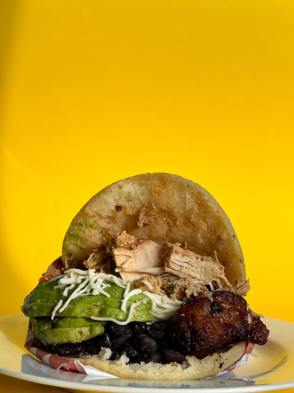 Arepa pabellon Pollo