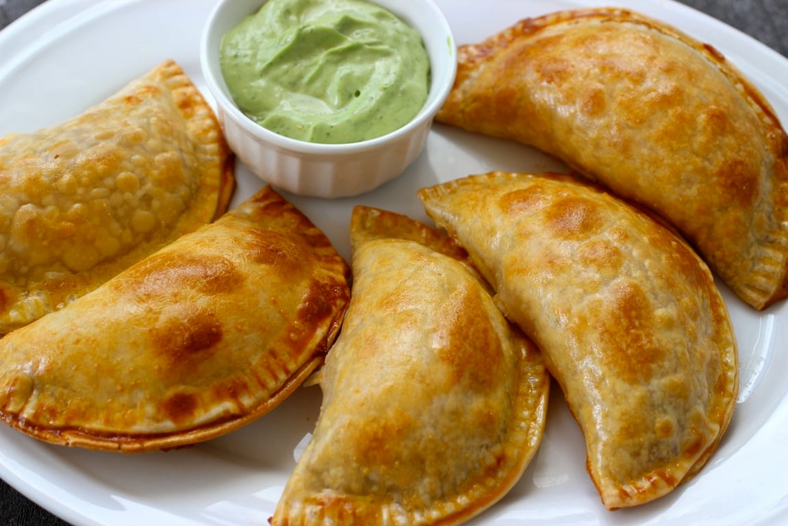 Empanada (Chicken & Cheese)