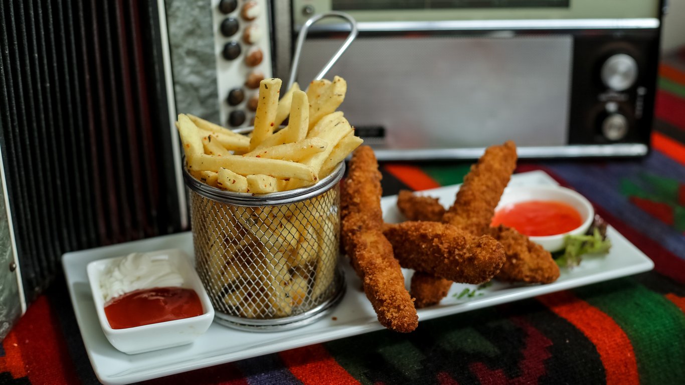 Chicken Fingers & Fries