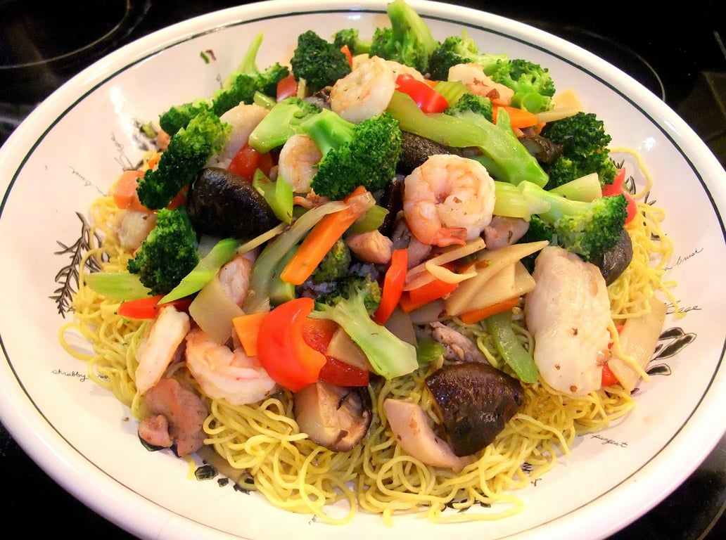 Cantonese chowmein