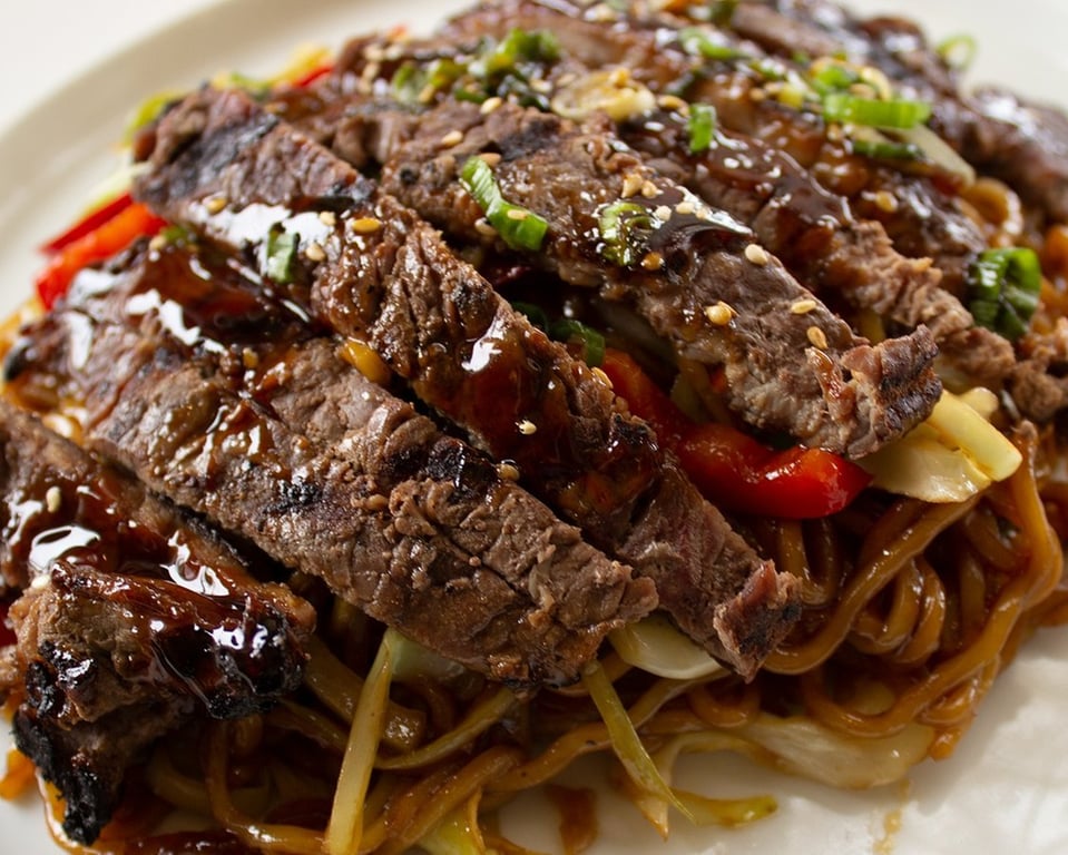 Yakisoba Noodle and Steak Plate