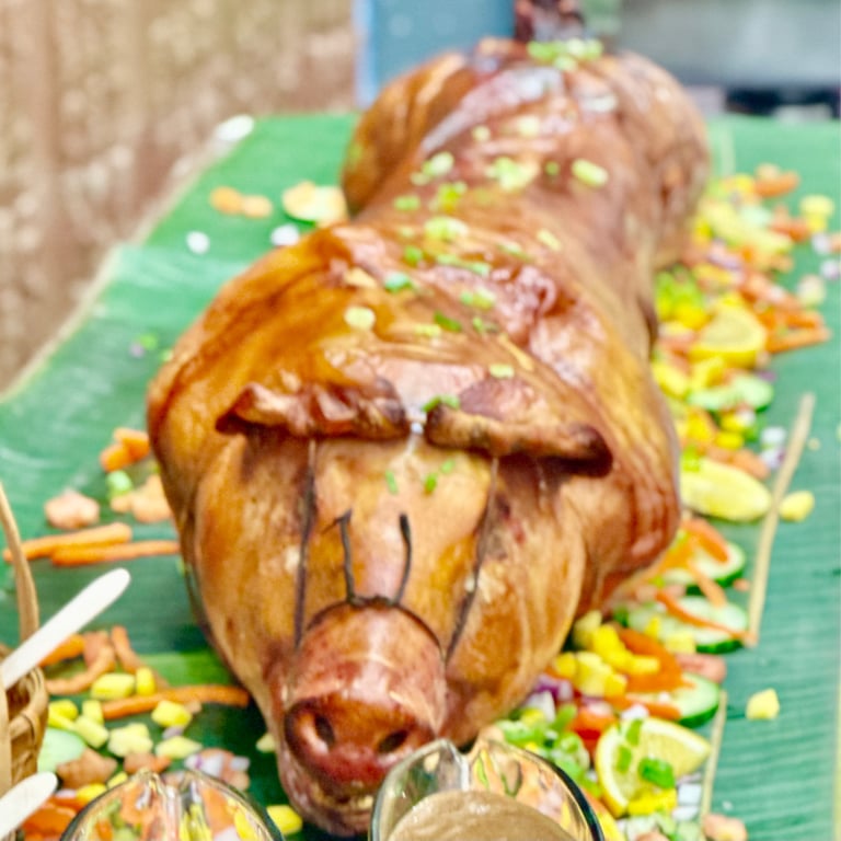 Small Whole Roasted Pig - Cebu Lechon (Suckling Pig/Lechon de Leche/Cochinillo)