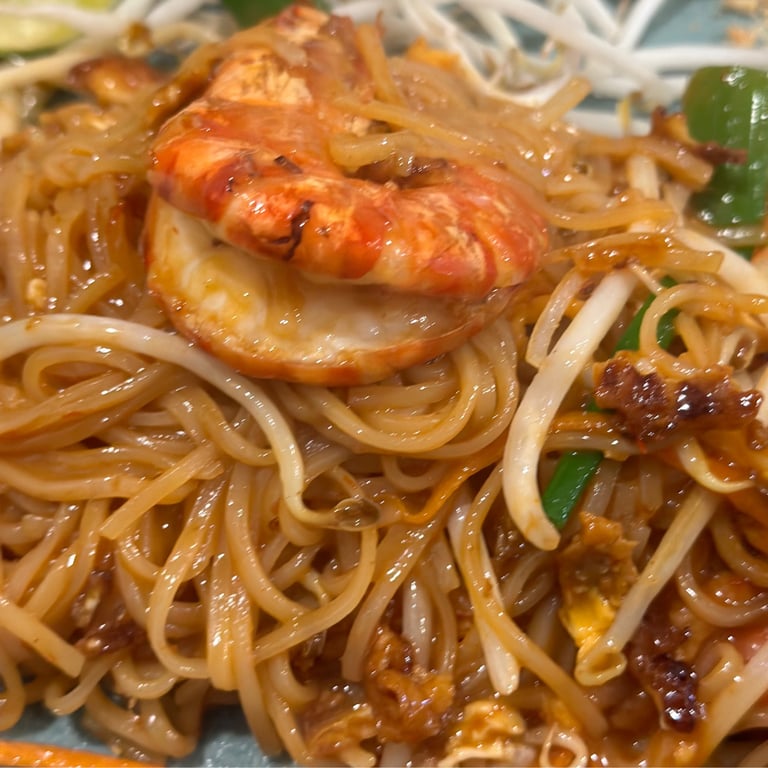 PADT THAI GOONG ผัดไทยกุ้ง