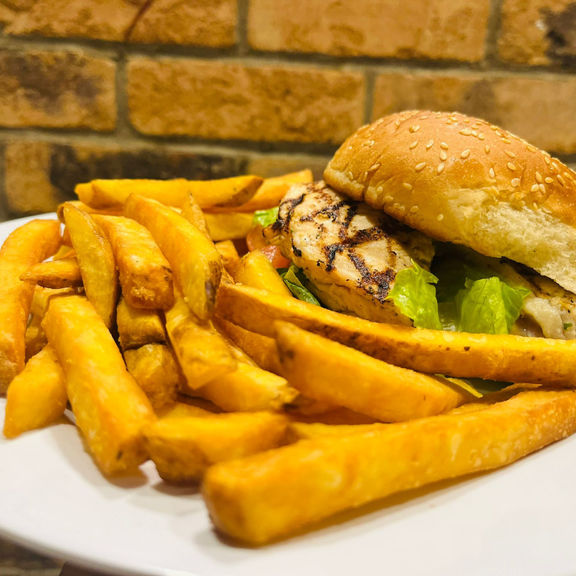 Chicken Burger W/ Fries