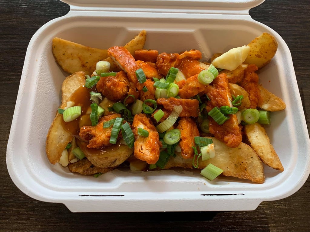 Buffalo Chicken Poutine