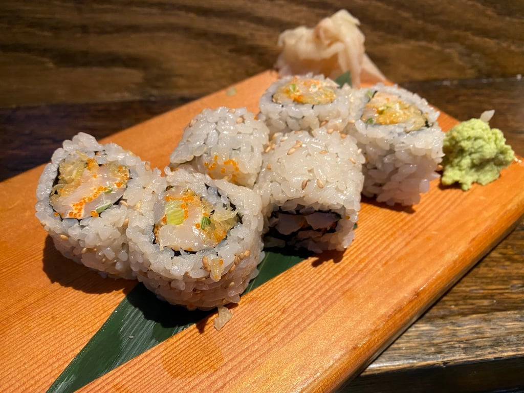 Spicy Scallop Roll