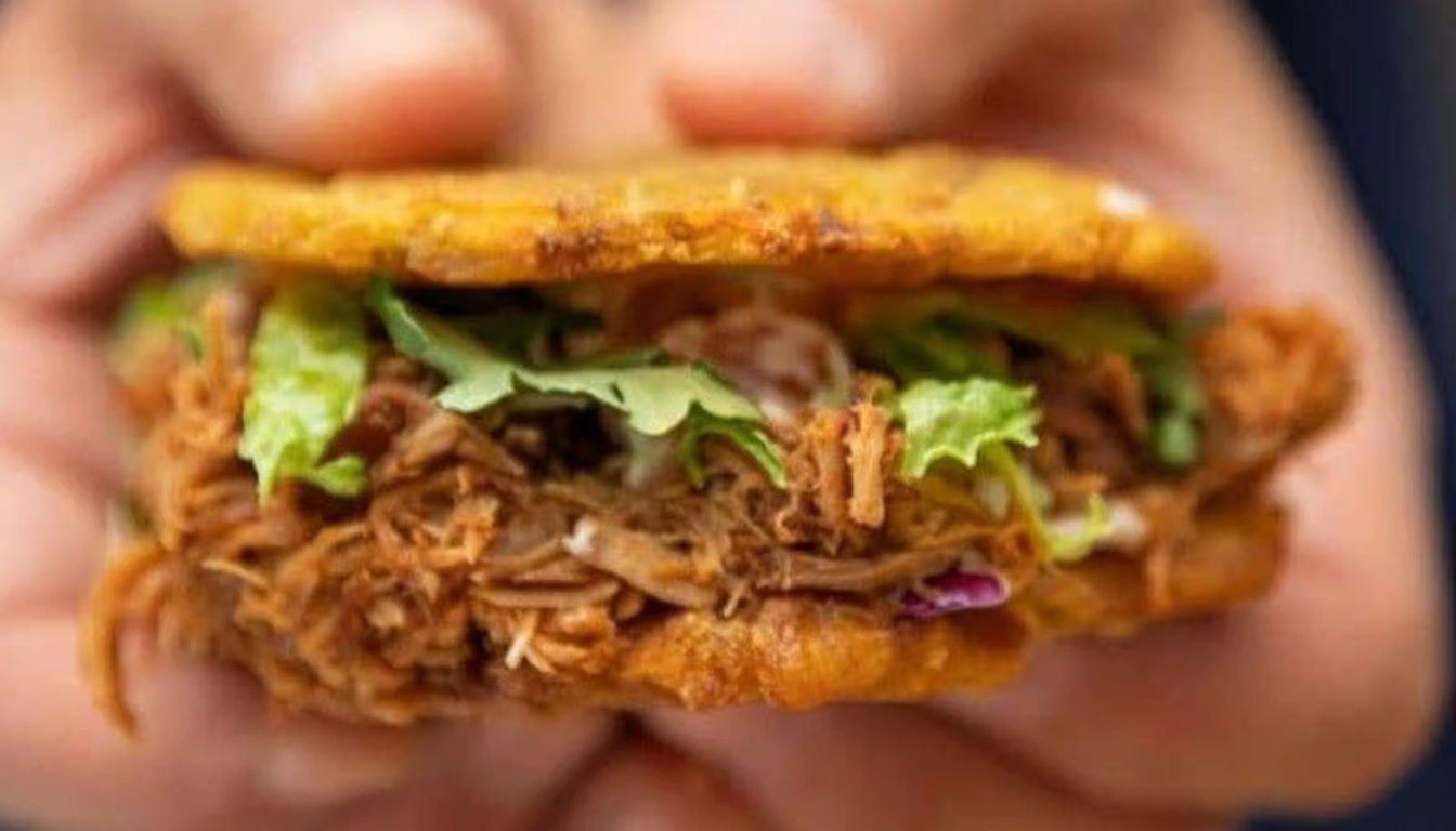 Pataconwich Black-A-Mole