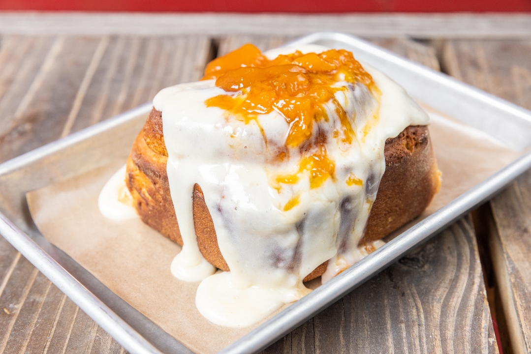Texas Peach Cinnamon Roll
