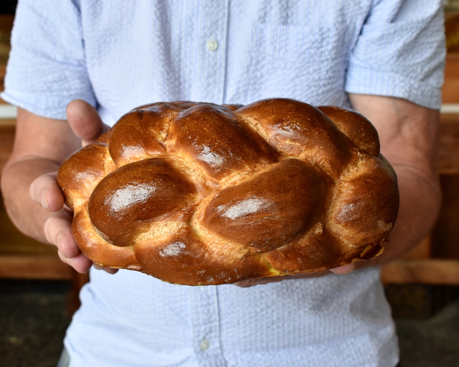 Yom Kippur Challah Braid, Raisin
