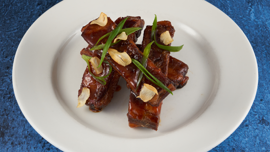 Sticky Garlic Ribs