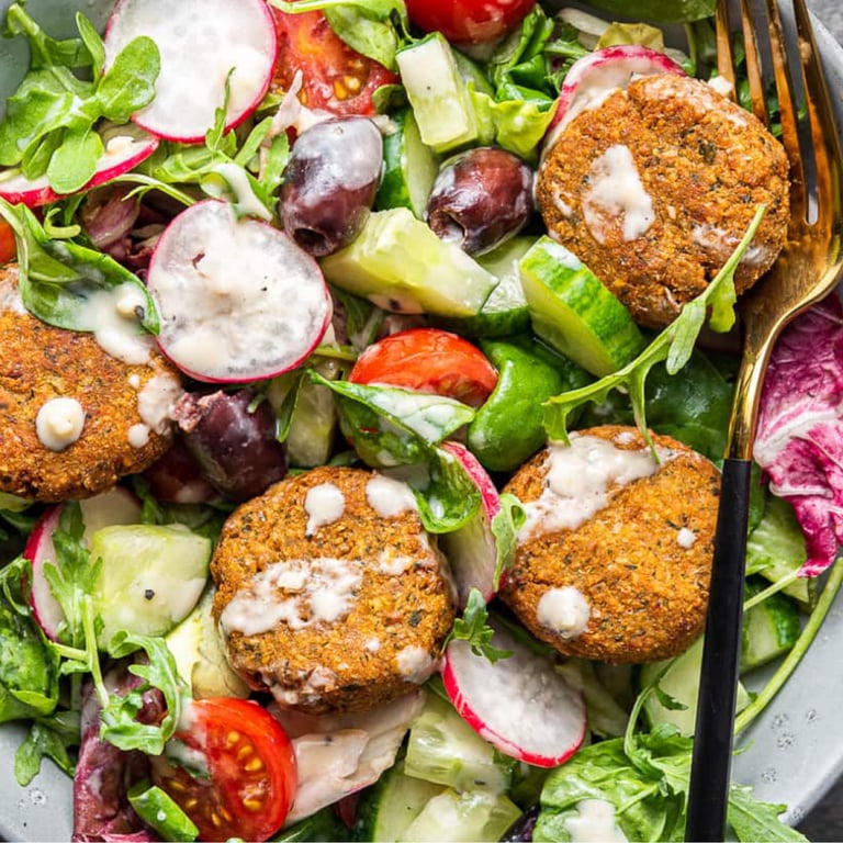 Falafel salad