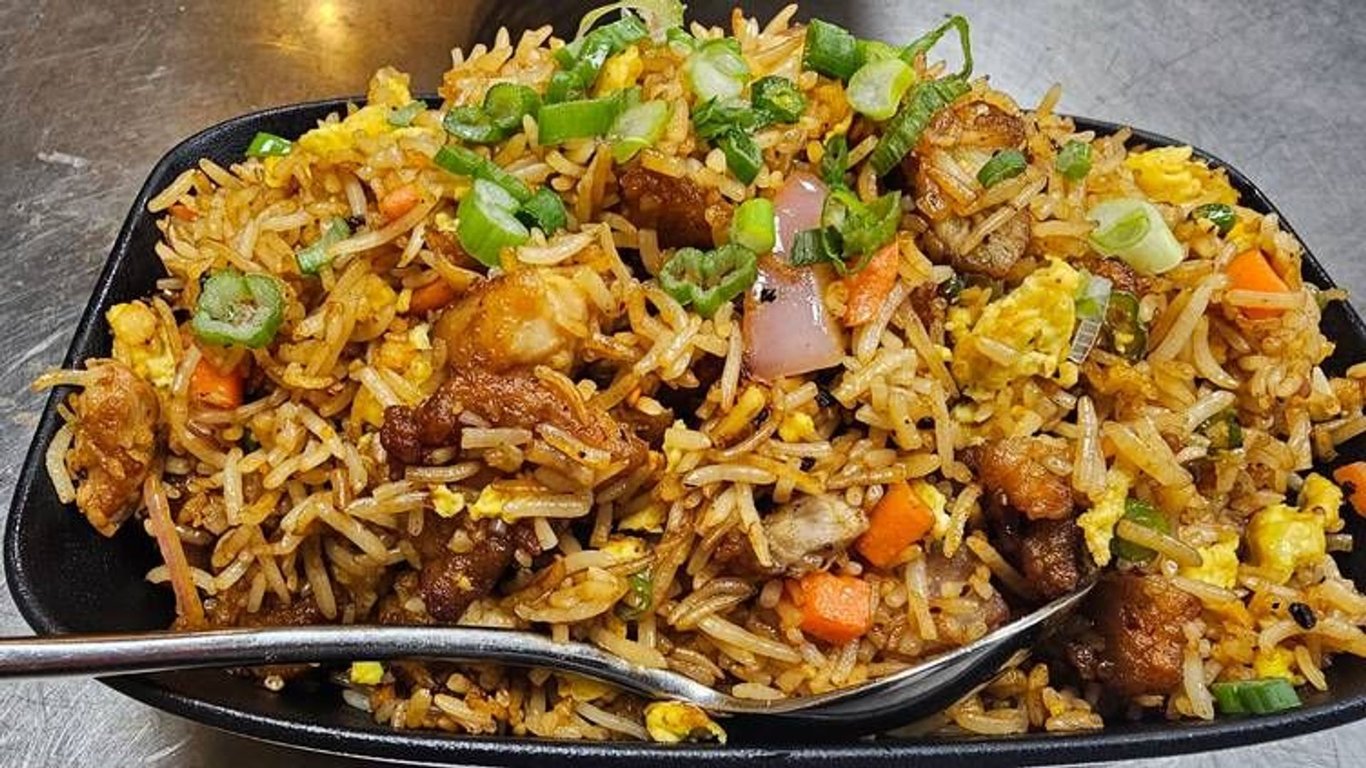 Classic chicken fried rice