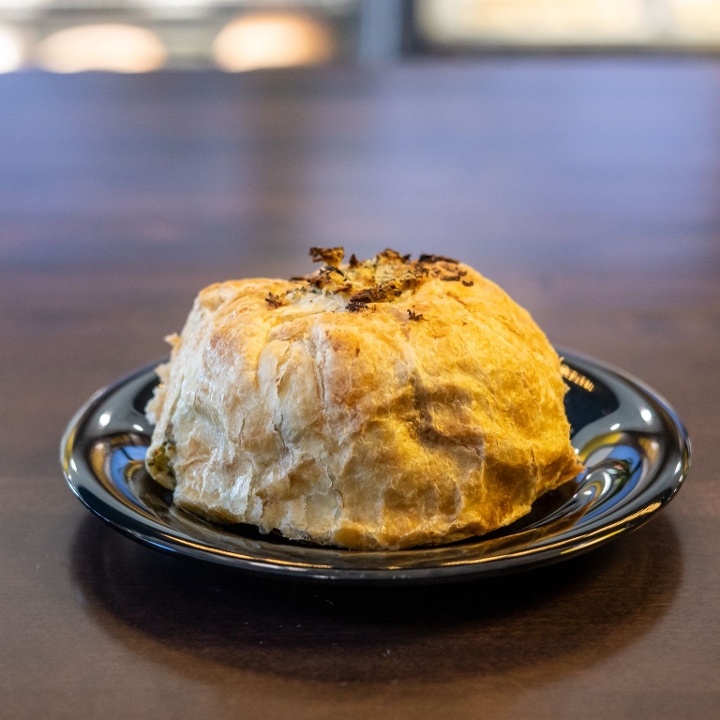 Broc Cheddar Knish Cold