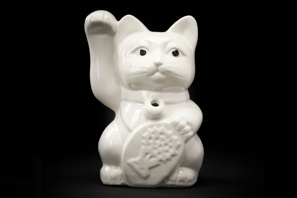 LUCKY CAT MUG