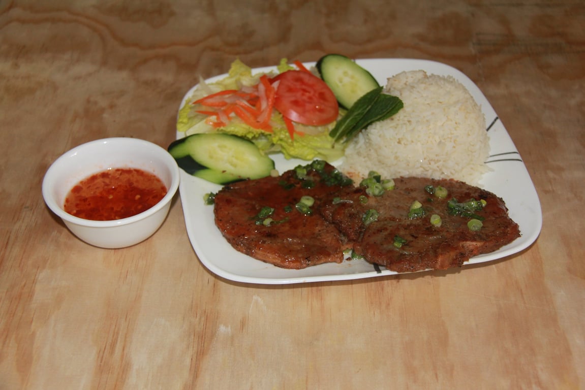 #73 Grilled Pork Chop with Steamed Rice