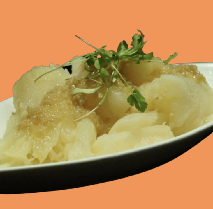 Steamed yucca with mojo
