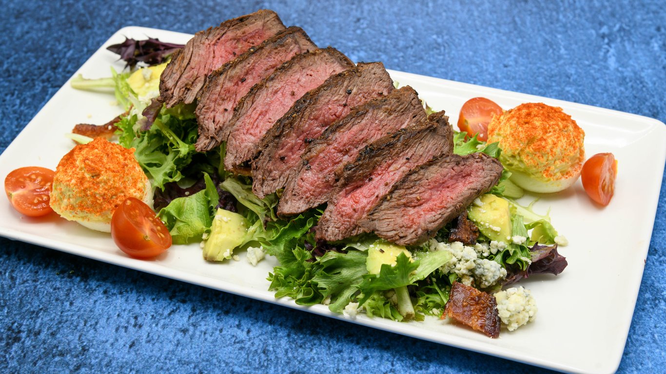 Steakhouse Salad