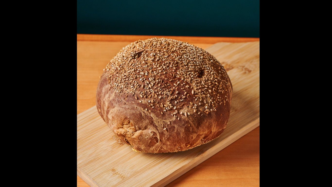 Round Pumpernickel Loaf