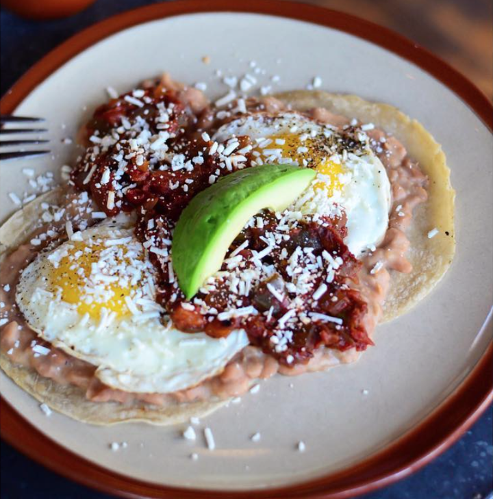HUEVOS RANCHEROS