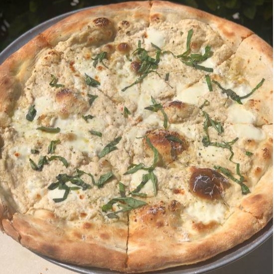 Garlic and Mushroom Pizza