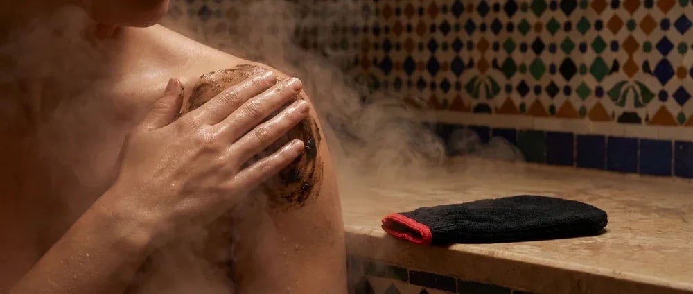 Rituel hammam savon noir gant Kessa Cocoon d'Orient