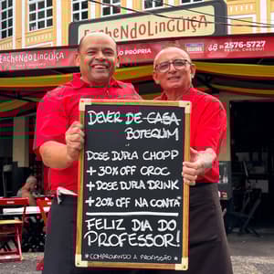 Enchendo Lingüiça - 2