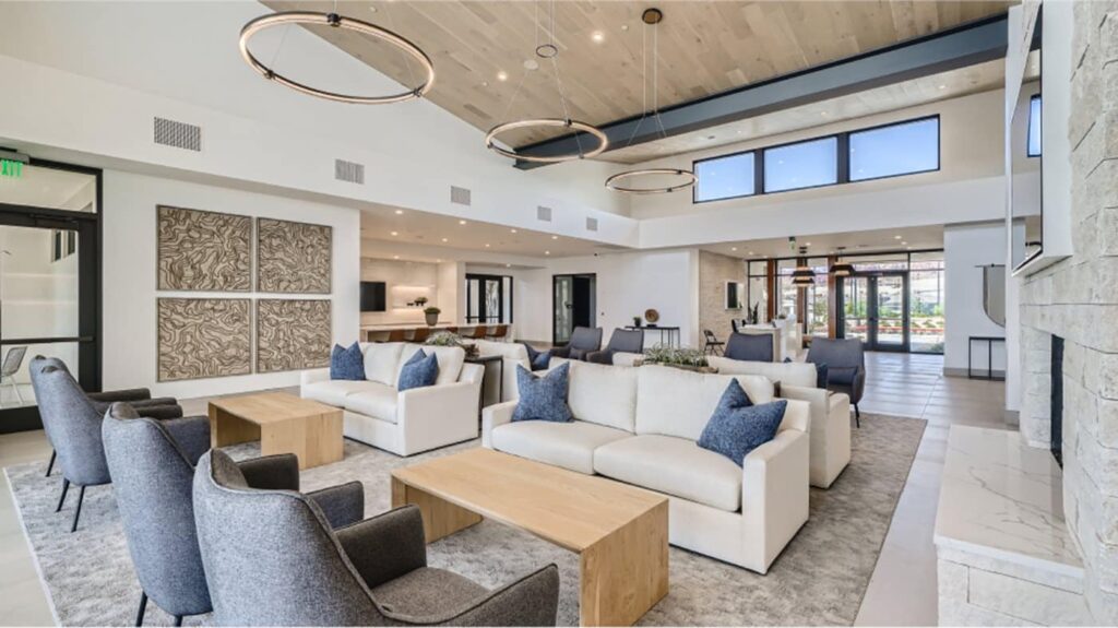 Lounge seating inside the Heritage at Stonebridge clubhouse