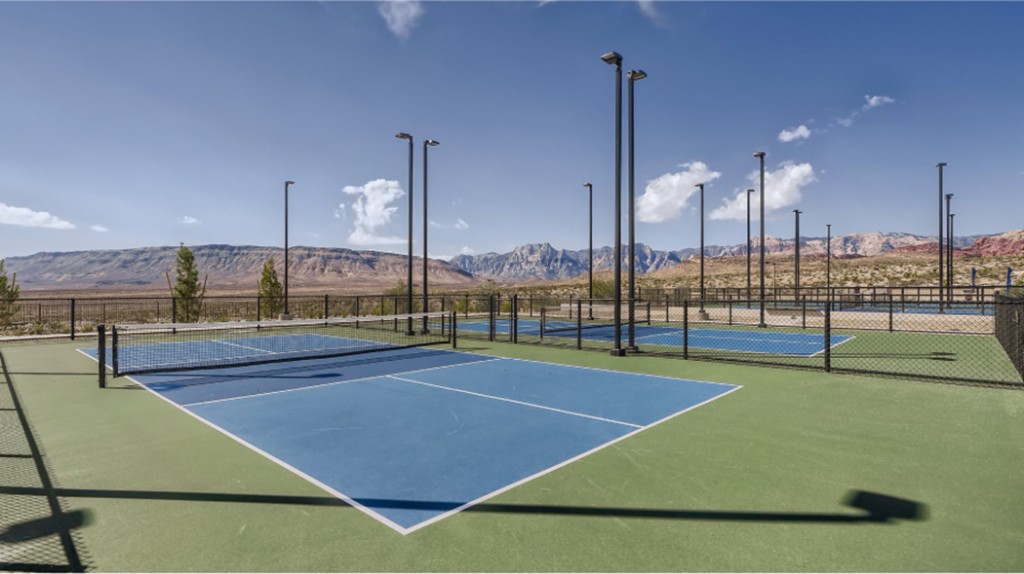 Pickleball court at Heritage at Stonebridge