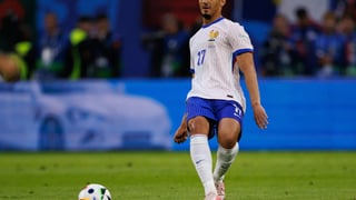William Saliba vu lors du match Euro 2024 de l'UEFA entre les équipes nationales du Portugal et de France au Volksparkstadium, Hambourg, Allemagne