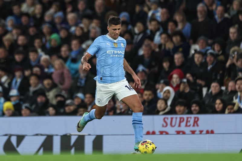 Rodric avec le maillot de Manchester City durant un match