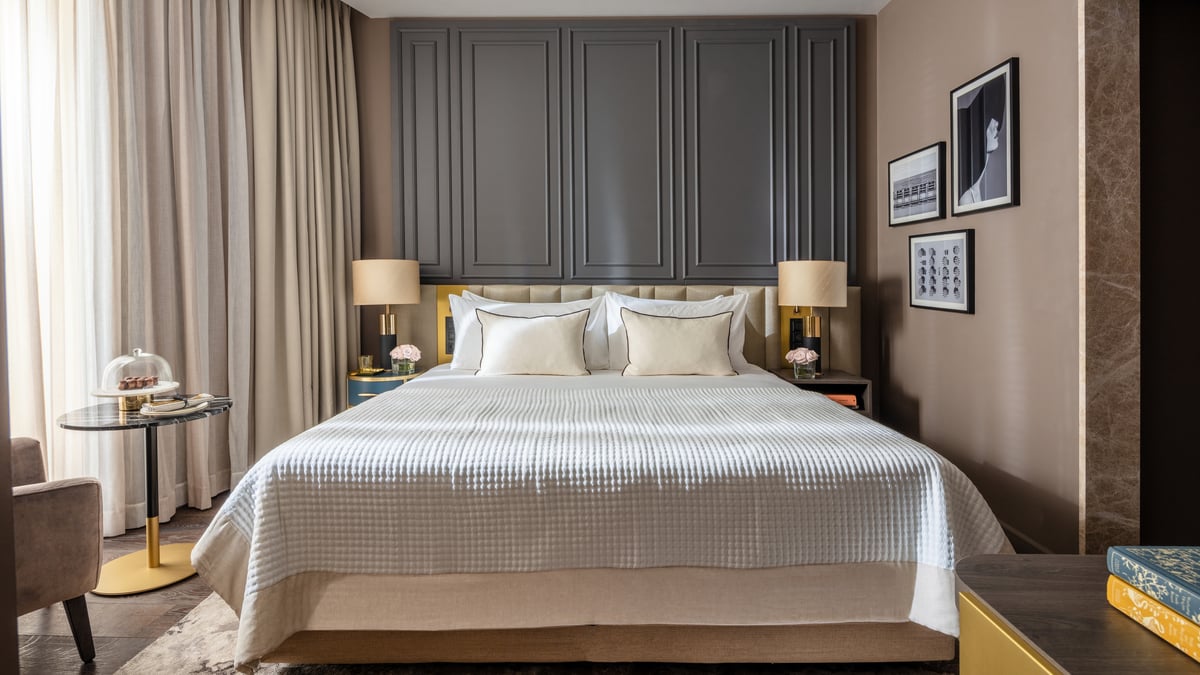 Contemporary room at Anantara Plaza Nice