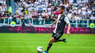 Miralem Pjanic avec le maillot de la Juventus