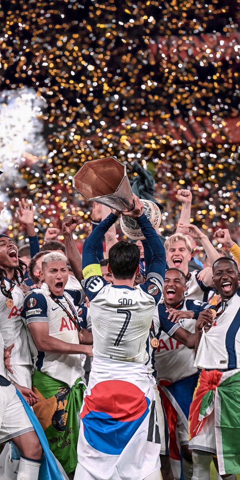 Son Heung-min champion photo wallpaper 4k mobile