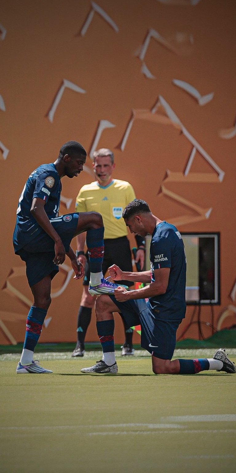 Achraf Hakimi & Ousmane Dembele wallpaper 4k iPhone