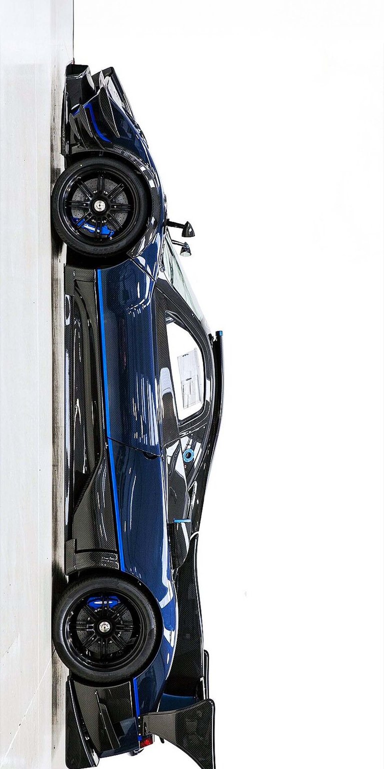 Pagani Zonda R Hypercar wallpaper phone 4K