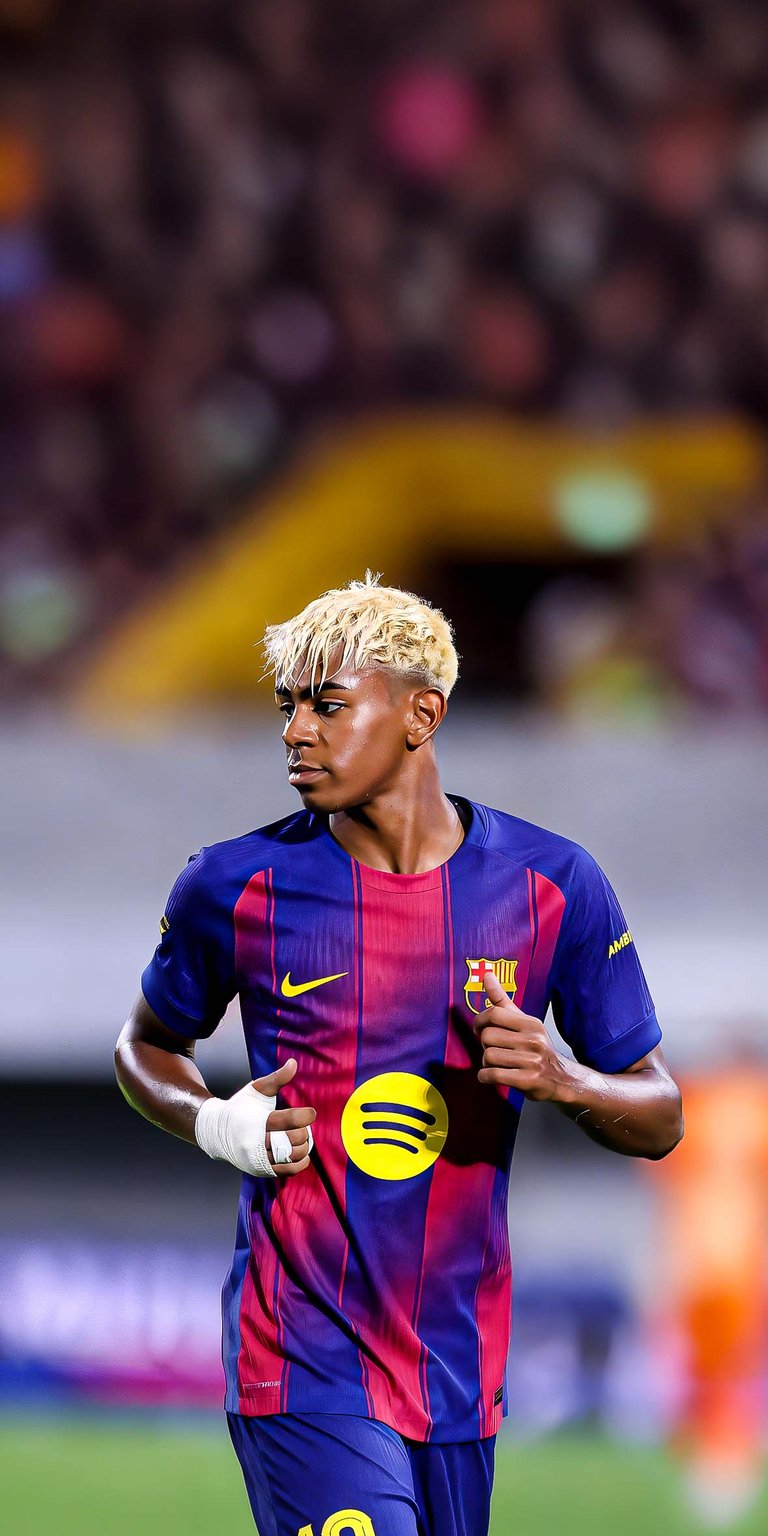 Lamine Yamal during match wallpaper HD