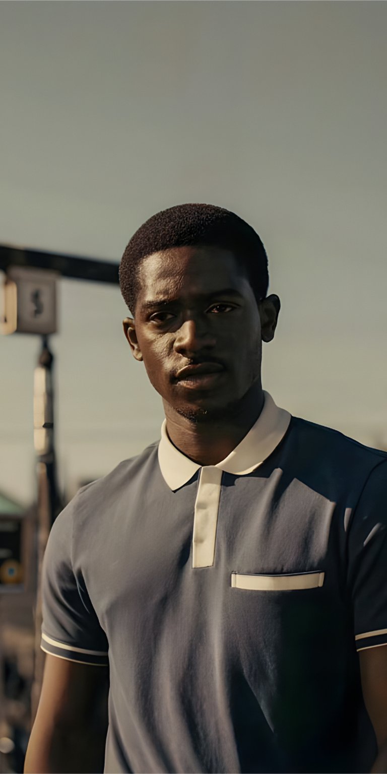 Franklin Saint gas station picture in a sunny day wallpaper