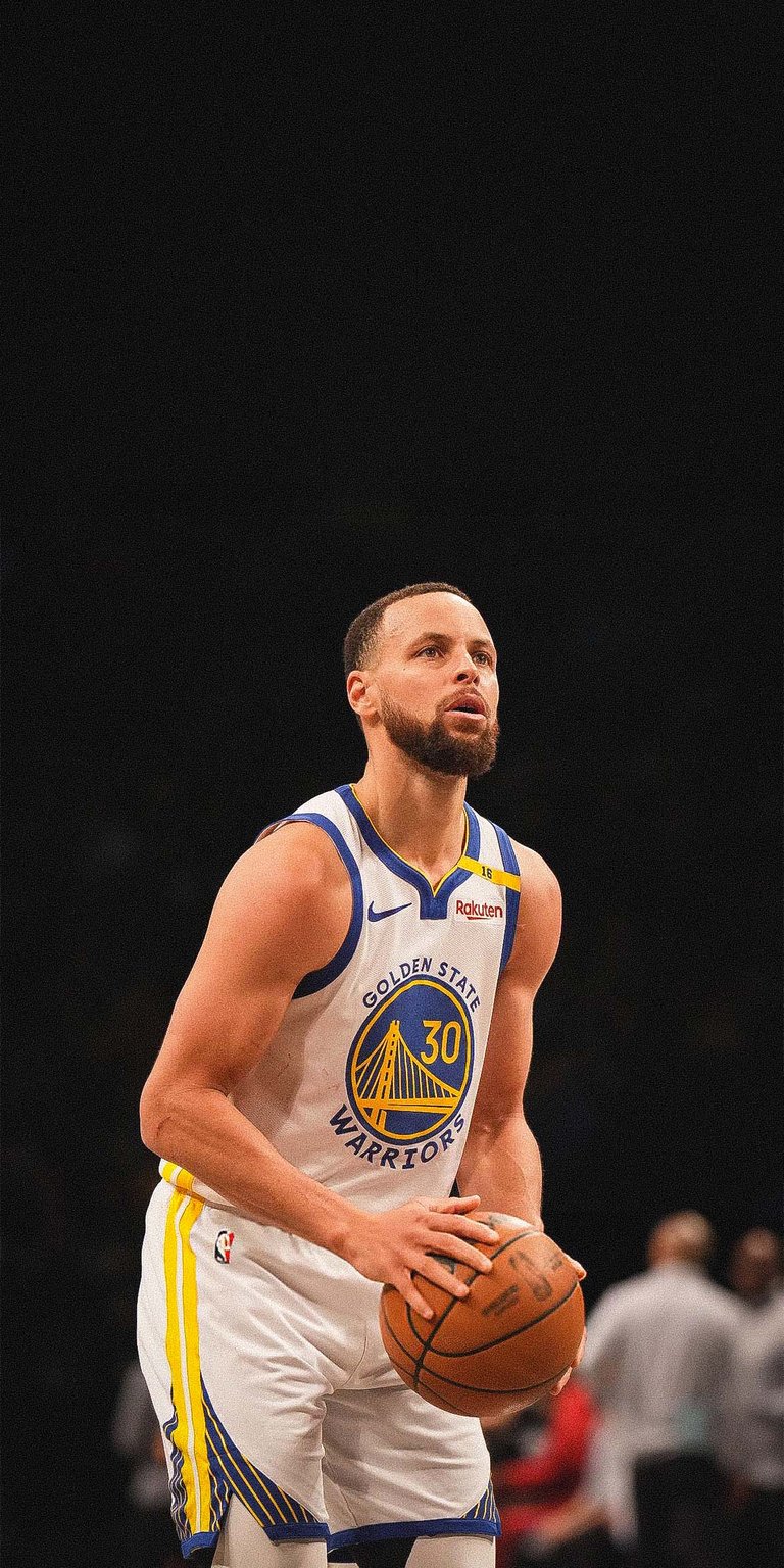 Stephen Curry shoots a free throw wallpaper for mobile HD
